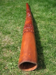 E-SHOP - Galerie prodaných  | Didgeridoo s řezbou
